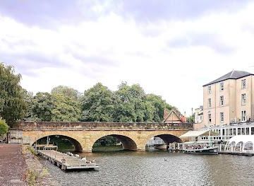 united-kingdom/oxford/attraction/folly-bridge
