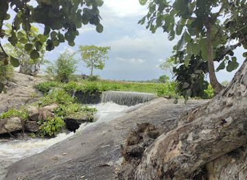 sri-lanka/ampara-district/attraction/karadi-kulam