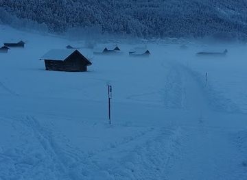 germany/zugspitze/attraction/kleine-brucke-blick-auf-der-waxenstein-massiv