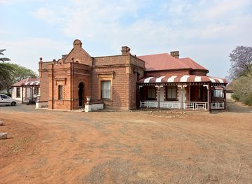 south-africa/northern-cape/attraction/duggan-cronin-gallery