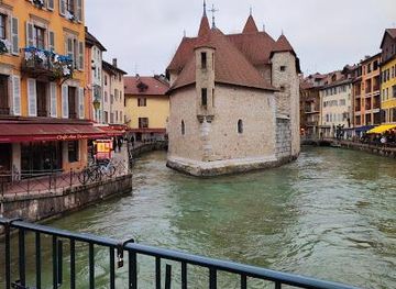 switzerland/geneva/attraction/le-palais-de-i-ile