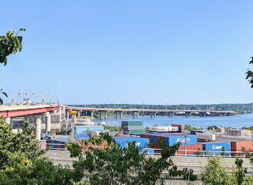 maine/south-portland/attraction/harbor-view-memorial-park