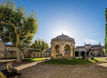 france/nimes/attraction/la-chartreuse-centre-national-des-ecritures-du-spectacle