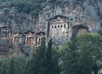 turkiye/marmaris/attraction/caunos-tombs-of-the-kings
