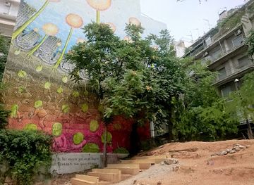 greece/attica/attraction/self-managed-park-navarinou