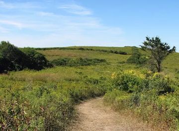 rhode-island/block-island/attraction/audubon-lewis-dickens-farm-wildlife-refuge