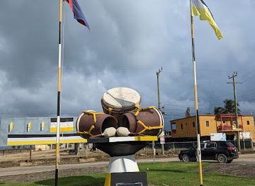 belize/hopkins/attraction/drums-of-our-fathers-monument