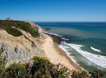 rhode-island/westerly/attraction/mohegan-bluffs