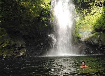 philippines/bicol-region/attraction/malabsay-falls