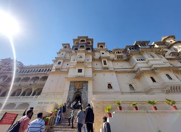 india/udaipur/attraction/manak-chowk
