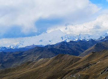 peru/ausangate-trek/attraction/cordillera-del-arcoiris-palccoyo
