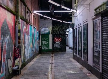 united-kingdom/belfast/attraction/the-crown-entry-passage