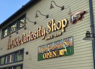 washington/federal-way/attraction/ye-olde-curiosity-shop