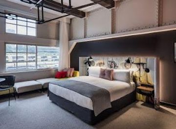 australia/sydney/attraction/ovolo-woolloomooloo