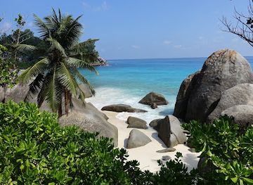 seychelles/felicite-island/attraction/top-soleil-beach-grill-bar