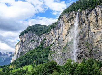 switzerland/lauterbrunnen-valley/attraction/schiltwaldbach-wasserfall
