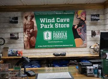 south-dakota/custer/attraction/wind-cave-national-park-visitor-center