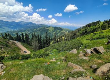 pakistan/azad-jammu-and-kashmir/attraction/toli-peer