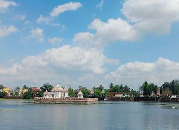 india/bhubaneswar/attraction/bindu-sagar