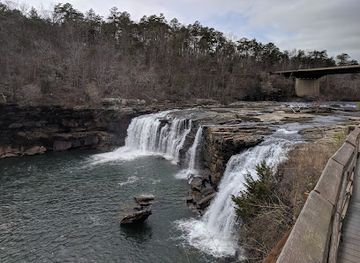 alabama/cherokee-rock-village/attraction/little-river-canyon-center