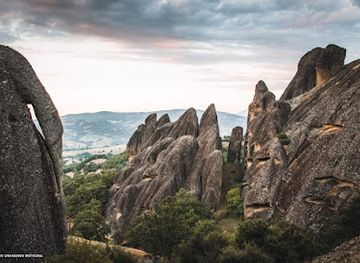 greece/meteora/attraction/nyphitsa