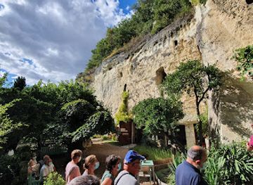 france/cote-des-blancs/attraction/la-magnanerie-site-troglodytique