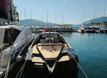 Brunnen Port