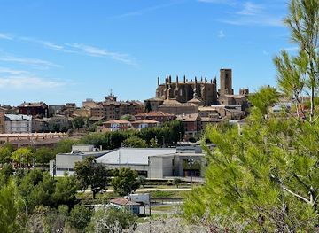 spain/huesca/attraction/martires-de-la-libertad-park