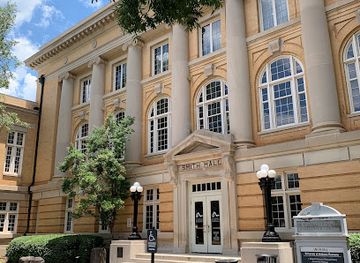 alabama/tuscaloosa/attraction/smith-hall