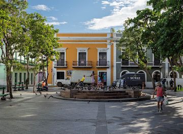puerto-rico/san-juan-metropolitan-area/attraction/plaza-de-armas