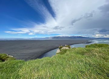 iceland/vatnajokull-national-park/attraction/ingolfshofoi-puffin-tour