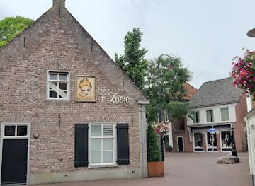 netherlands/north-brabant/attraction/museum-van-brabantse-mutsen-en-poffers