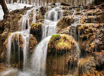 Sebesvíz, mésztufa-vízesés