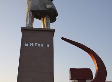tajikistan/zarafshan-valley/attraction/statue-of-lenin