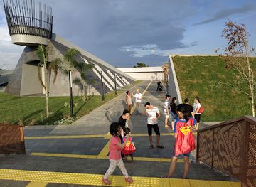 indonesia/central-papua/attraction/monumen-kapsul-waktu