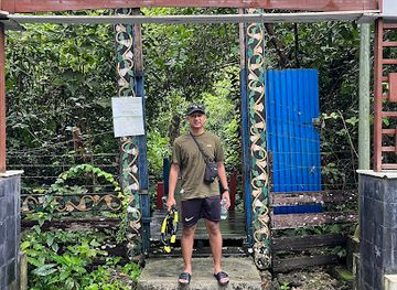 indonesia/pulau-derawan/attraction/goa-halo-tabung