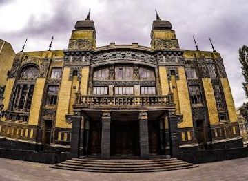 azerbaijan/baku/attraction/azrbaycan-dovlt-akademik-opera-v-balet-teatri