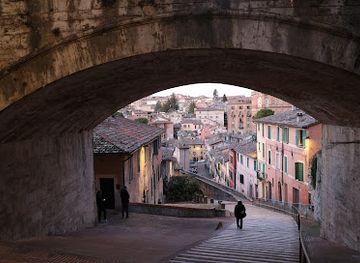 italy/perugia/attraction/scalinata-dell-acquedotto
