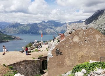 montenegro/old-herzegovina/attraction/ladder-of-kotor