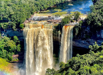 guyana/mazaruni-river/attraction/kumarau-waterfalls