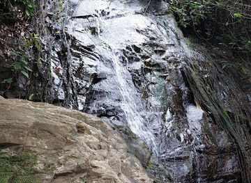 ghana/sefwi/attraction/bonzain-waterfalls