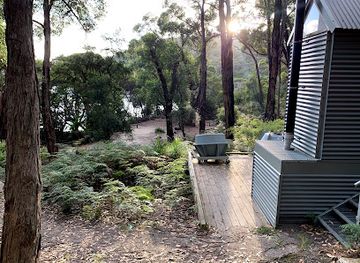 australia/wilson-s-promontory-national-park/attraction/refuge-cove-hikers-camp