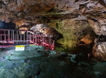 south-korea/yeongseo-region/attraction/yongyeon-cave