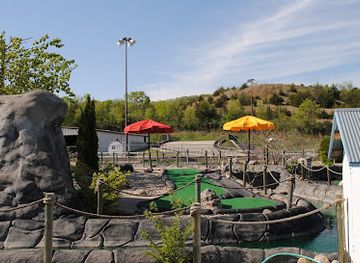 south-dakota/lewis-and-clark-recreation-area/attraction/karttrax-mini-golf