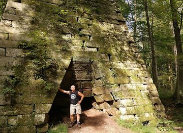 west-virginia/coopers-rock-state-forest/attraction/henry-clay-furnace