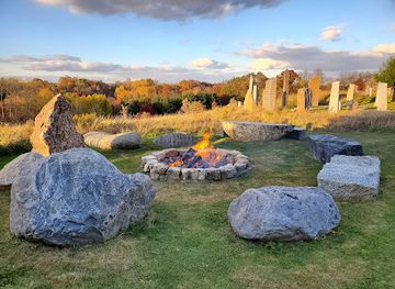 wisconsin/mississippi-river-valley/attraction/kinstone