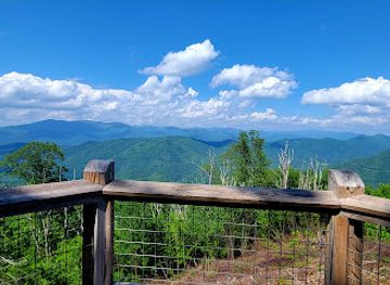 north-carolina/nantahala-national-forest/attraction/maple-springs-observation-deck-nantahala-national-forest-cheoah-ranger-district