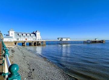 united-kingdom/bristol/attraction/penarth-pier-pavilion