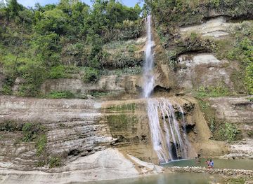 philippines/central-visayas/attraction/can-umantad-falls-parking-area