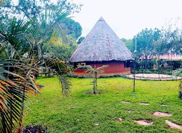 uganda/entebbe/attraction/banana-village-gardens